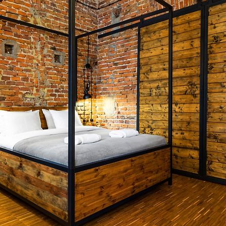 Househost Apartmeni: Podbrzezie 2/20 Krakow Bagian luar foto