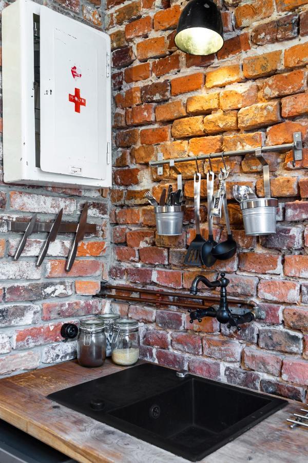 Househost Apartmeni: Podbrzezie 2/20 Krakow Bagian luar foto