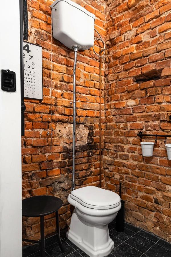 Househost Apartmeni: Podbrzezie 2/20 Krakow Bagian luar foto