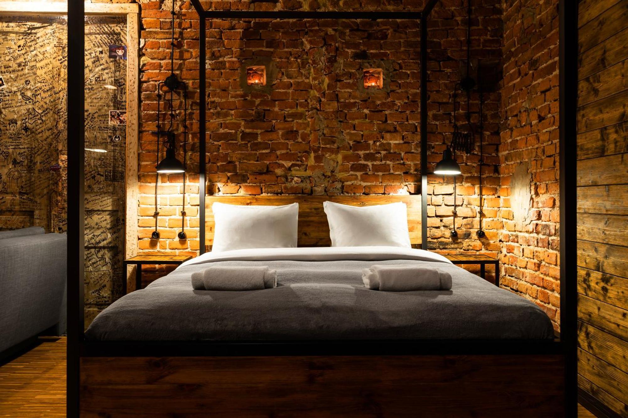 Househost Apartmeni: Podbrzezie 2/20 Krakow Bagian luar foto
